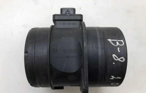 Volkswagen PASSAT B8 Mass air flow meter 0281002956 03L906461A 351815628