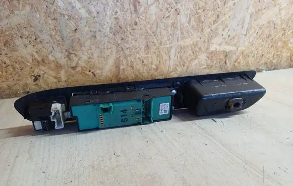 Electric window control switch