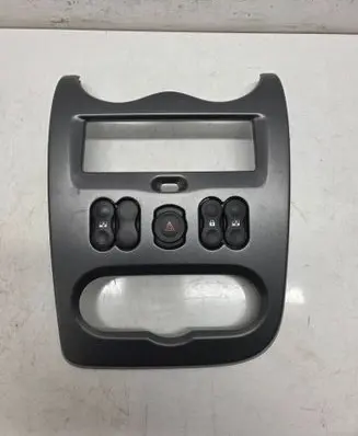 Dacia Duster Dashboard center trim panel 8200739438 10113871 40932X