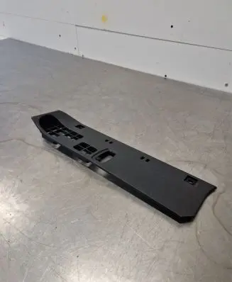 Dashboard lower bottom trim panel