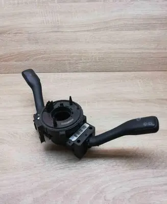 Volkswagen PASSAT B5.5 Wiper turn signal indicator stalk/switch 4B0953503F