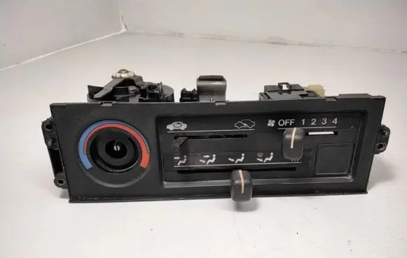 Honda Civic III Climate control unit 8943
