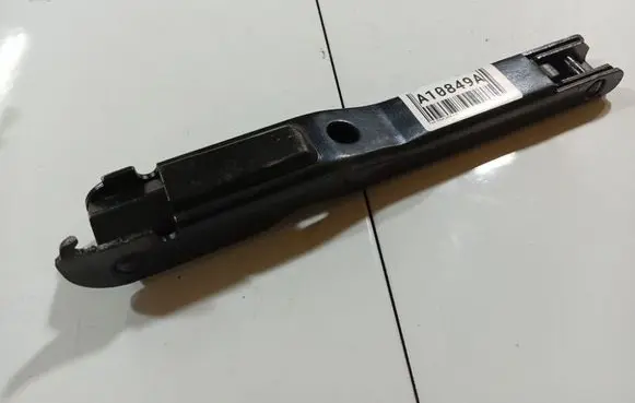 Ford Focus Seat belt adjustment rail DcP917035AA