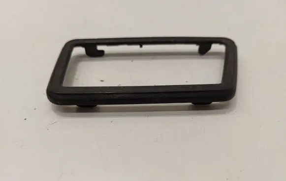 Volkswagen Golf II Rear door handle cover 321837247