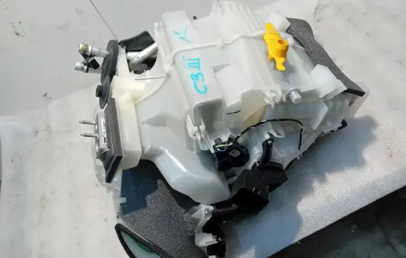 Interior heater climate box assembly
