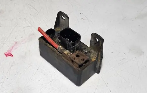 Mercedes-Benz Sprinter W906 Glow plug pre-heat relay