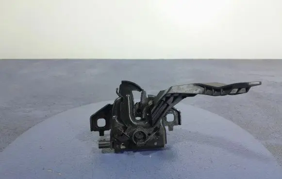 Renault Arkana Engine bonnet/hood lock/catch