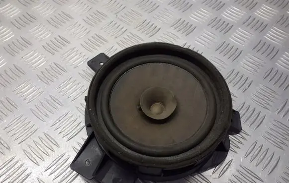 Mitsubishi Grandis Subwoofer speaker MR986443