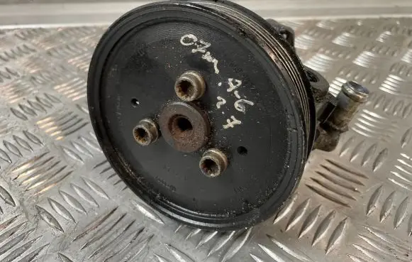 Audi A6 S6 C6 4F Power steering pump