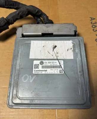 Skoda Octavia Mk2 (1Z) Engine control unit/module 03L906023A 5WP42811AA 03L906023H