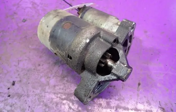 Peugeot 206 CC Starter motor 