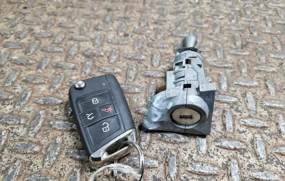 Volkswagen Tiguan Allspace Ignition key/card 5G6959752AN
