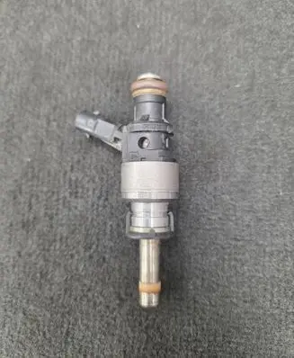 Audi A7 S7 4G Fuel injector 06E036Q 06E906036AM 06E906036AD