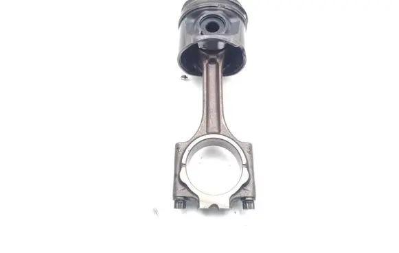 Volvo XC90 Piston with connecting rod D5244T4