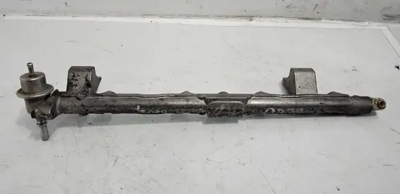 Ford Fiesta Fuel main line pipe YS6U9H487AA