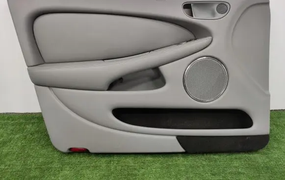 Jaguar X-Type Front door card panel trim