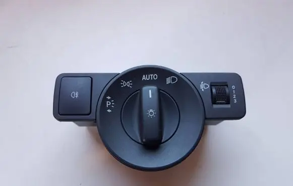 Mercedes-Benz V Class W447 Light switch A4479058100
