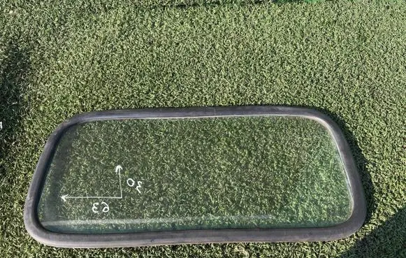 Volkswagen Transporter - Caravelle T5 Rear side window 43R000470 DOT497M40AS2