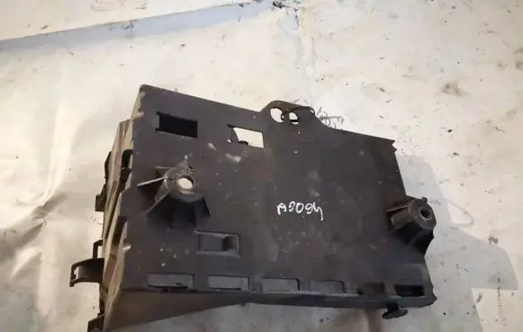 Battery box tray