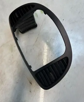 Hyundai i10 Dash center air vent grill 974100X000 V0526148