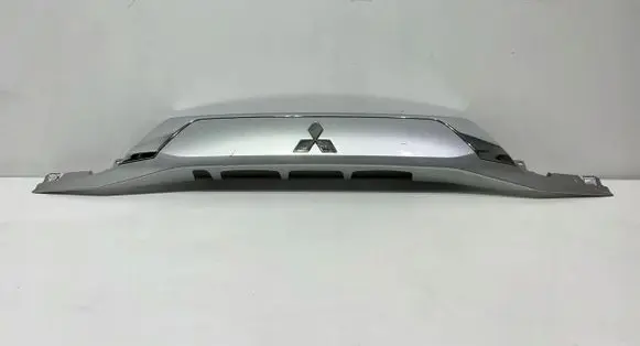 Mitsubishi Outlander Tailgate trim 5817A265