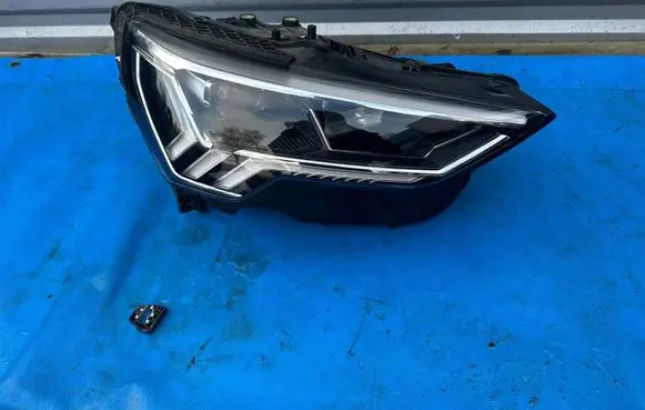 Audi Q3 F3 Headlight/headlamp 83A941034