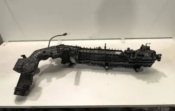 BMW 5 F10 F11 Intake manifold 7811909 3151 1402280043