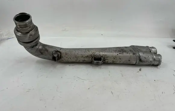 Volkswagen Touareg II Air intake hose/pipe 7P0145941A