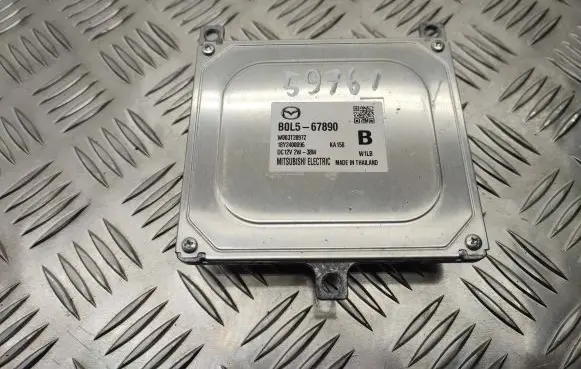Mazda 3 Headlight ballast module Xenon B0L567890
