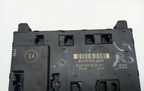 Mercedes-Benz CLK A209 C209 Door control unit/module A2098202026 2098202026