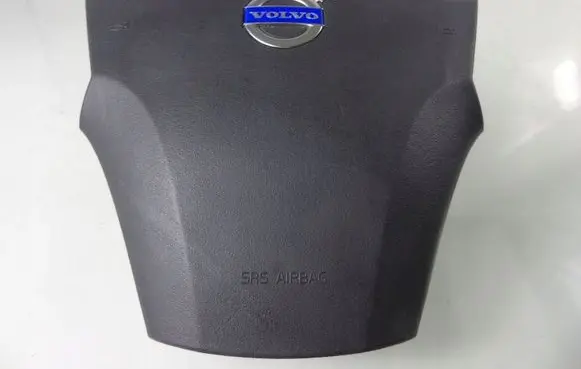 Volvo C30 Steering wheel airbag