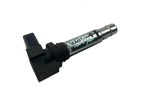Volkswagen Golf IV High voltage ignition coil 036905715F