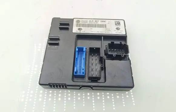 Audi Q7 4L Comfort/convenience module 4L0907289C 5DK00876286 4L0910289F