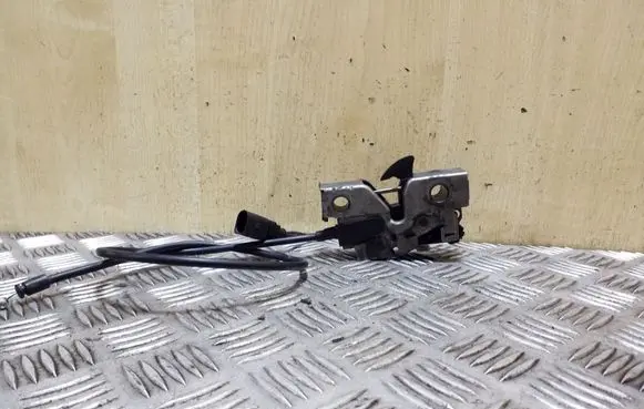 Seat Toledo IV (NH) Engine bonnet/hood lock/catch