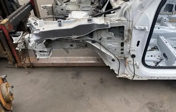 Volvo XC90 Front quarter panel 