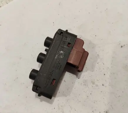 Peugeot 607 Seat memory switch 2638103