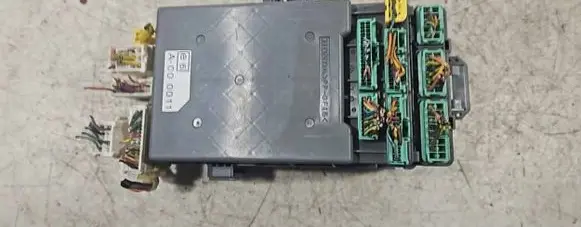 Honda CR-V Fuse module 38200SWA 52575LM SWAE221
