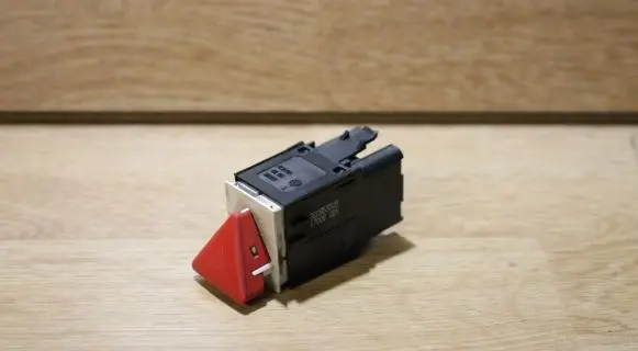 Volkswagen PASSAT B6 Hazard light switch 3C0953509