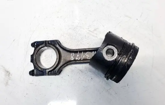 Land Rover Range Rover P38A Piston with connecting rod