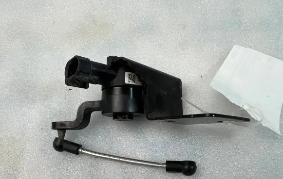 Jeep Grand Cherokee Air suspension front height level sensor 68245328AE