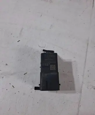 Citroen C3 Glow plug pre-heat relay 9803299780
