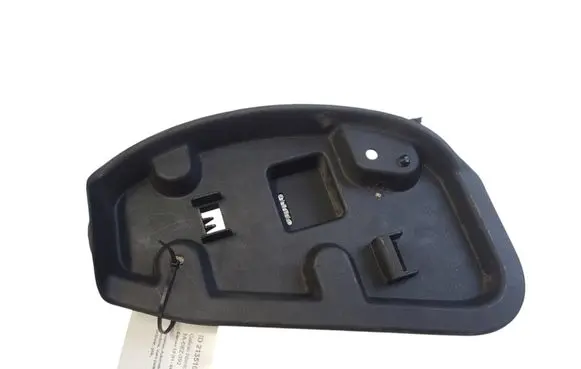 Citroen C5 Tail light bulb cover holder