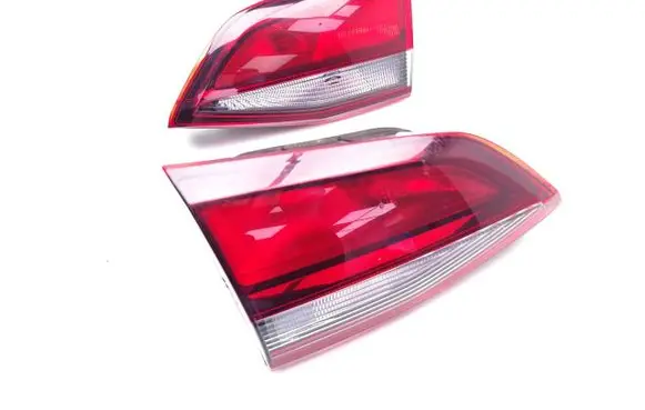 Opel Astra K Tailgate rear/tail lights 39077381 368158932 39077380