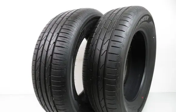 Volkswagen Golf V R16 summer tire 
