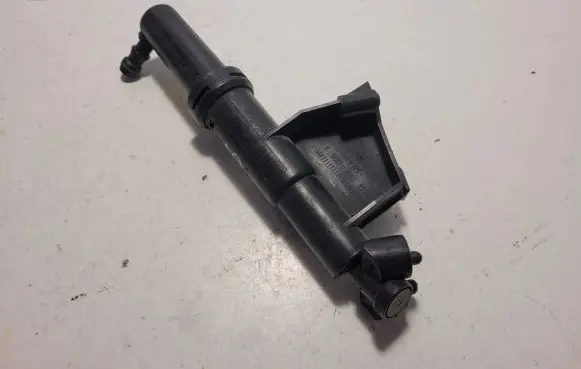Volvo S40 Headlight washer spray nozzle 1307030347 30661085 1307062