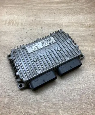 Renault Scenic I Gearbox control unit/module 7700111209 S105280015A