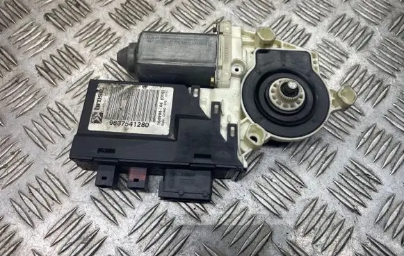 Citroen C5 Front door window regulator motor 9637541280 0536003503