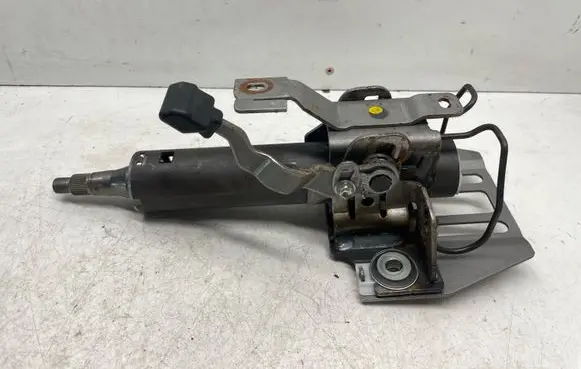Toyota Auris E180 Steering wheel axle 0881401