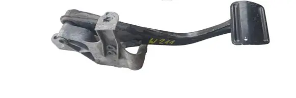 Mercedes-Benz E W211 Brake pedal A2112901519 KT8MC21230
