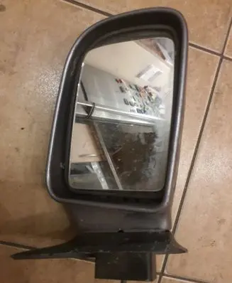 Front door electric wing mirror